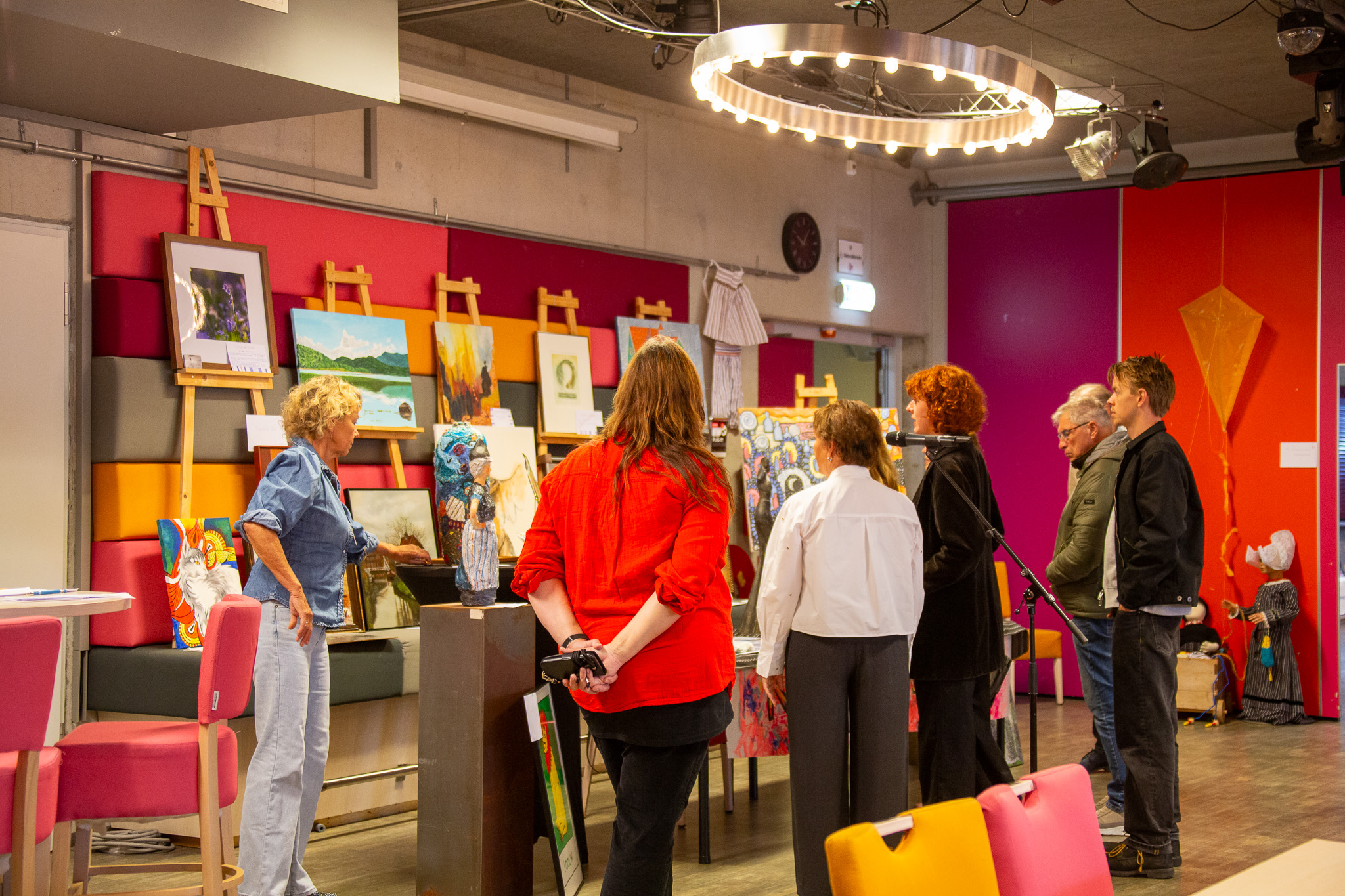 Kunst Kijken met ruim 60 kunstenaars