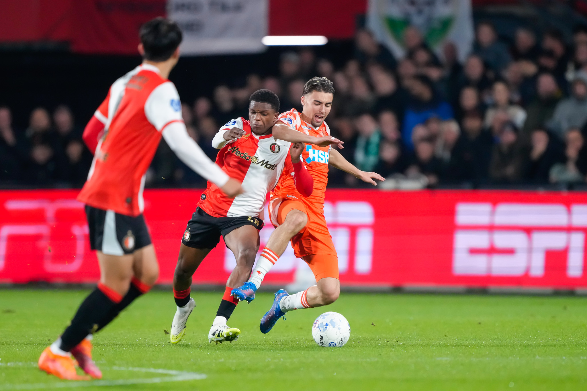 Volendam maakt het spannend in De Kuip
