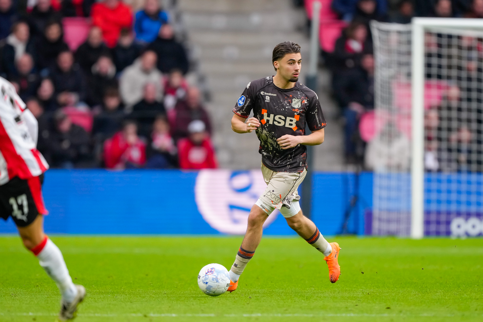 FC Volendam heeft weinig in te brengen in Eindhoven