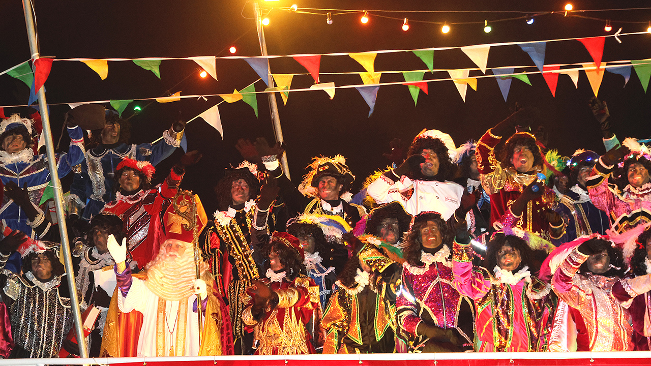 Sint warm onthaald in Volendam