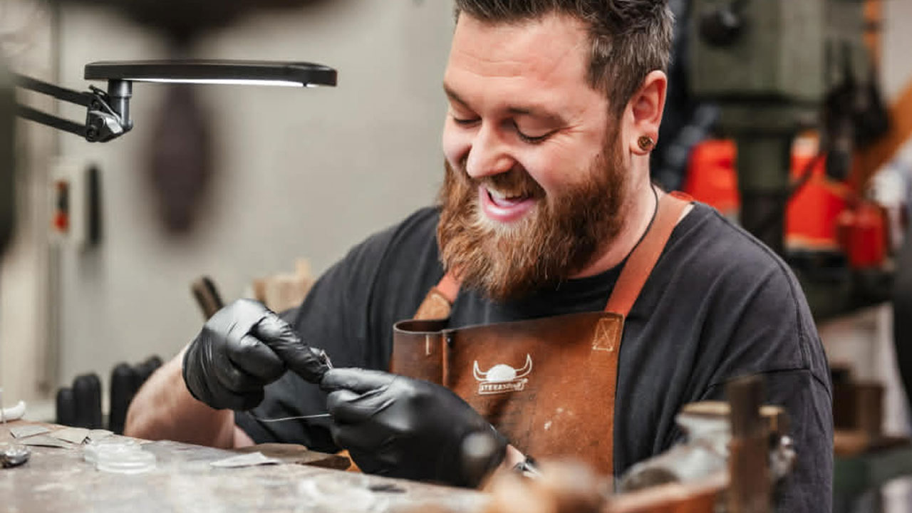 Van Volendamse bar naar Amsterdams goud