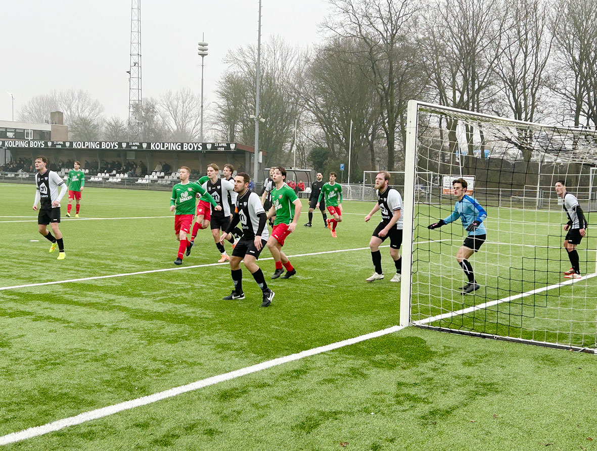 EVC wint in Oudorp van Kolping Boys
