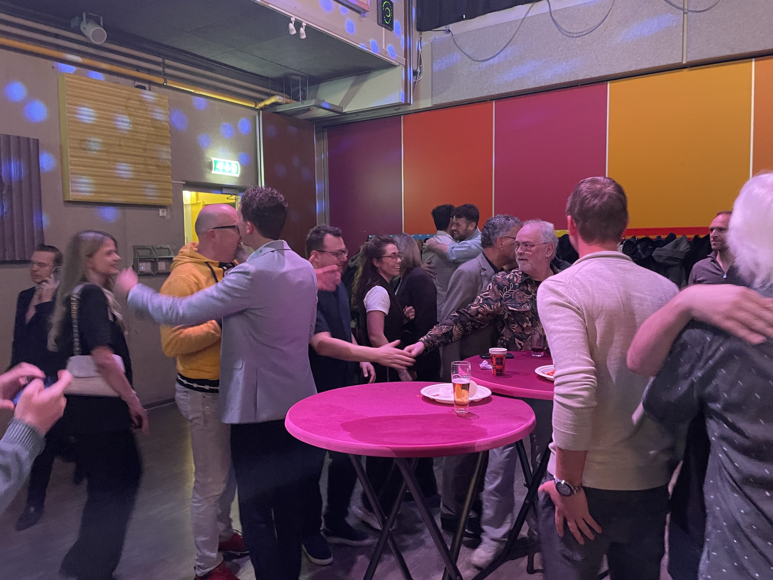 Grootste partijen reageren op uitslag: ‘Volendam wil dat we dit samen gaan doen’