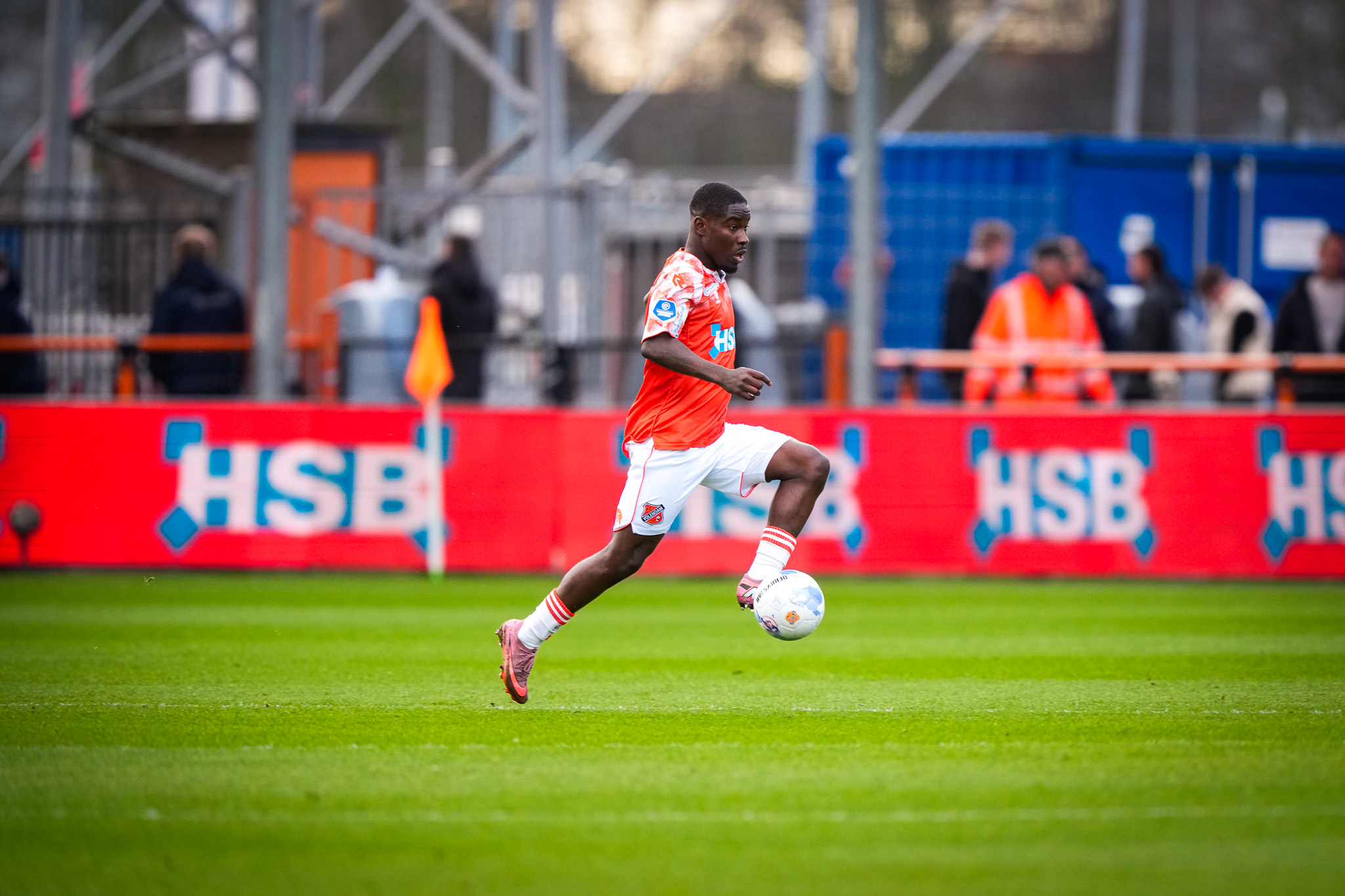 Volendam komt tekort in wedstrijd met twee gezichten