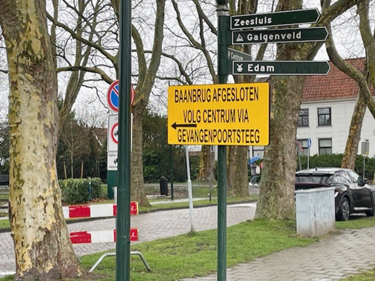 Centrum Edam blijft goed bereikbaar ondanks afsluiting Baanbrug