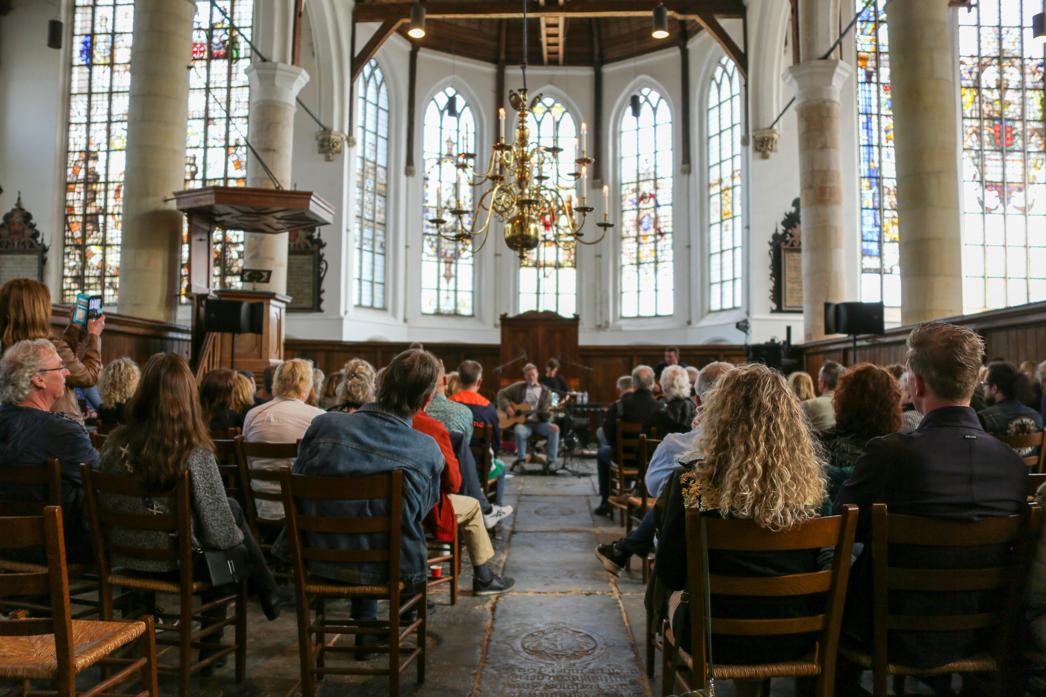 Songwriters bij Walk About Music Edam