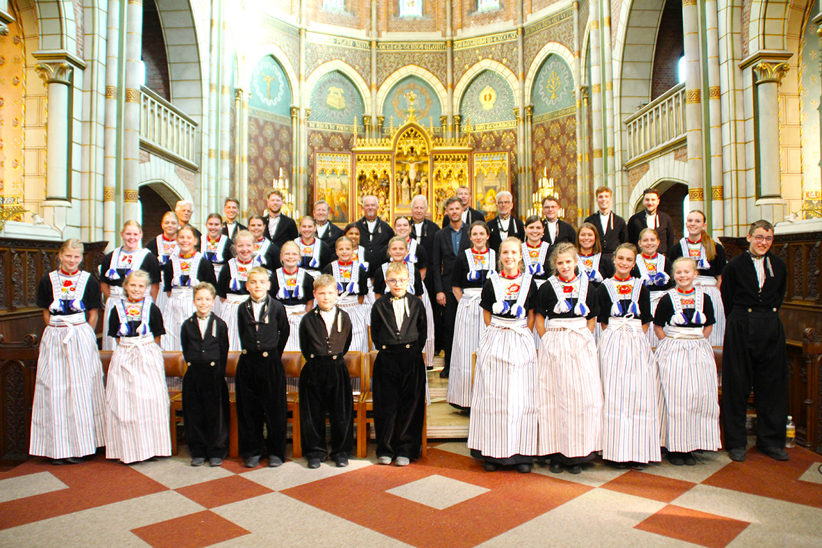 Opnieuw concert De Zangertjes van Volendam in Grote Kerk Oosthuizen