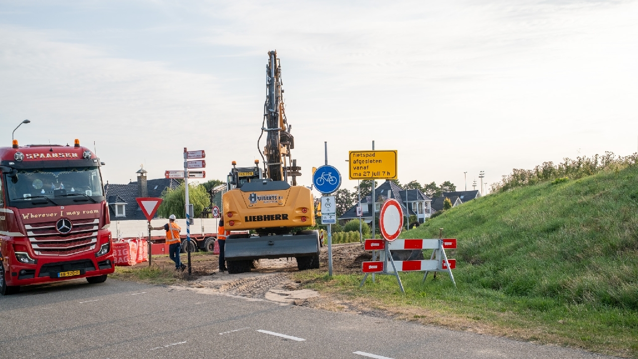 Fietspad bij entree Volendam afgesloten