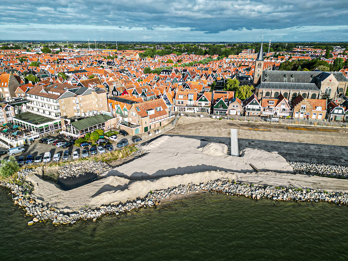 Strandje van Wullempie krijgt weer vorm