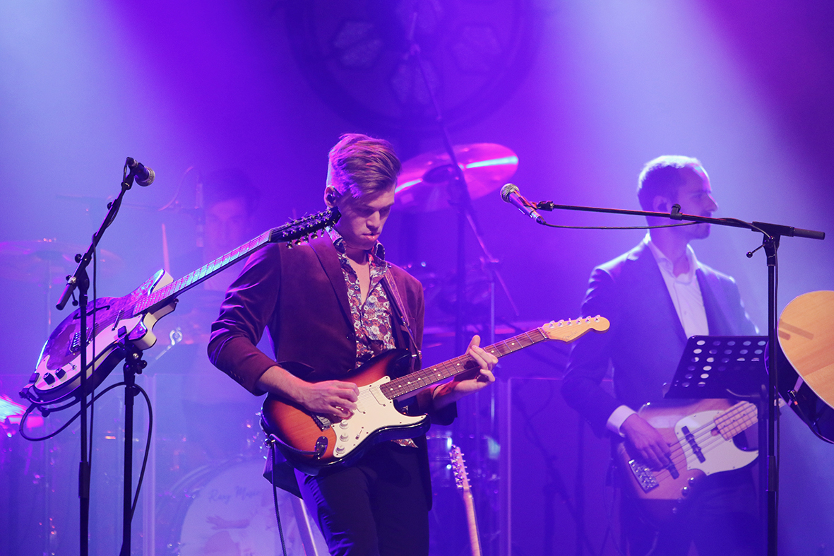 Jordy Tuip nieuwe gitarist bij Tribute To The Cats Band