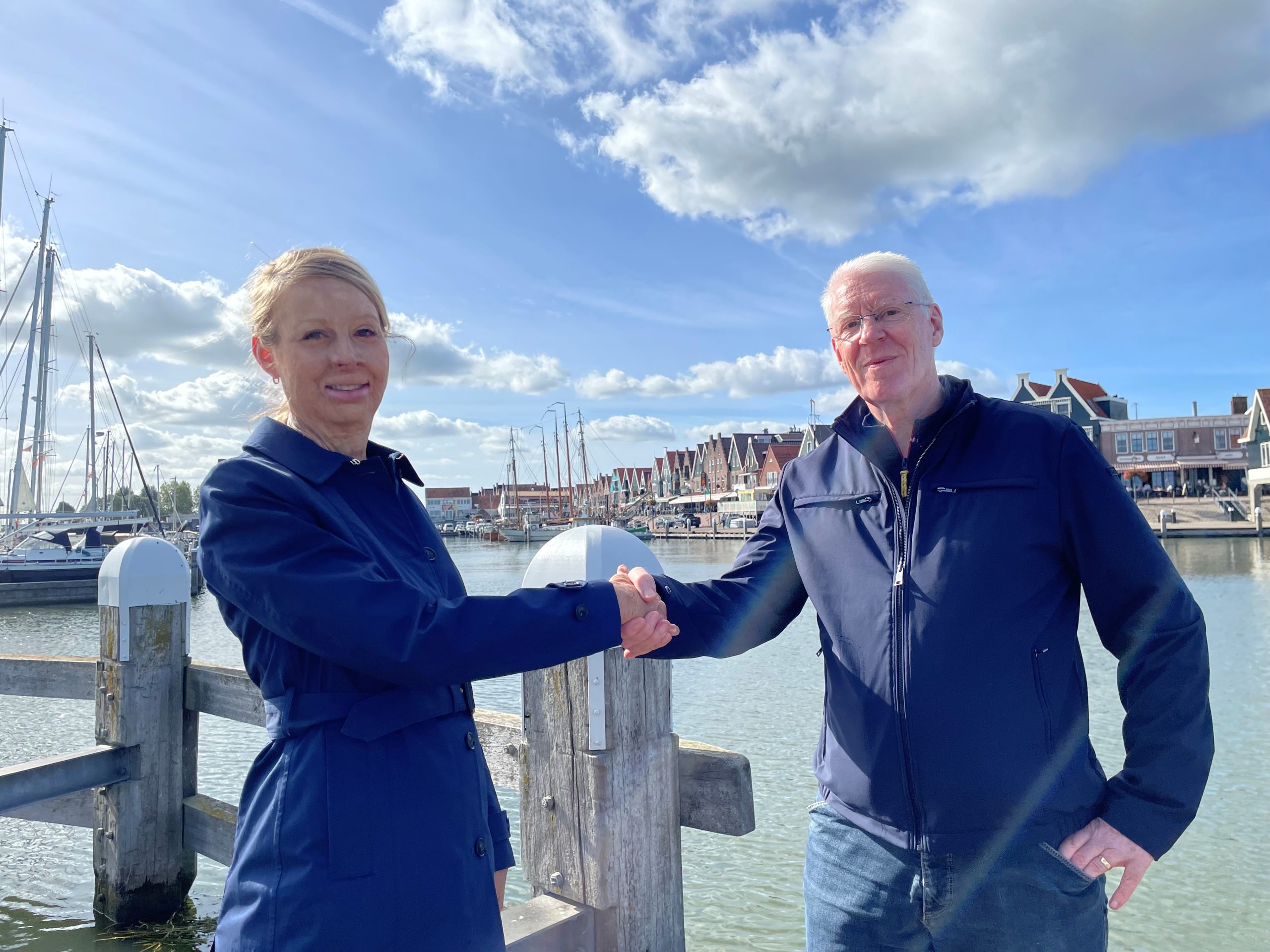 Afvaardiging van doelgroep van destijds neemt bestuurstaken BSNV na 25 jaar over